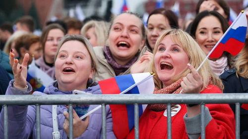 俄罗斯三娃吃瓜事件视频,揭秘网络热传视频背后的真相