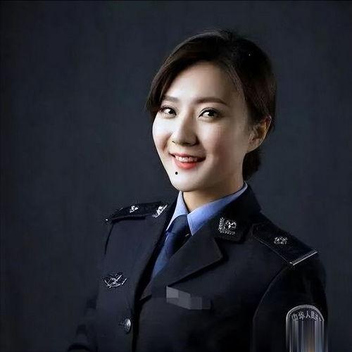 最美警花吃瓜视频大全,视频大全带你领略警花风采