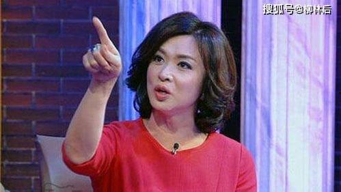 播放大嘴巴吃瓜视频